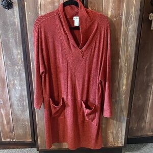 Women's red/burnt orange tunic 3/4 sleeve sweater
